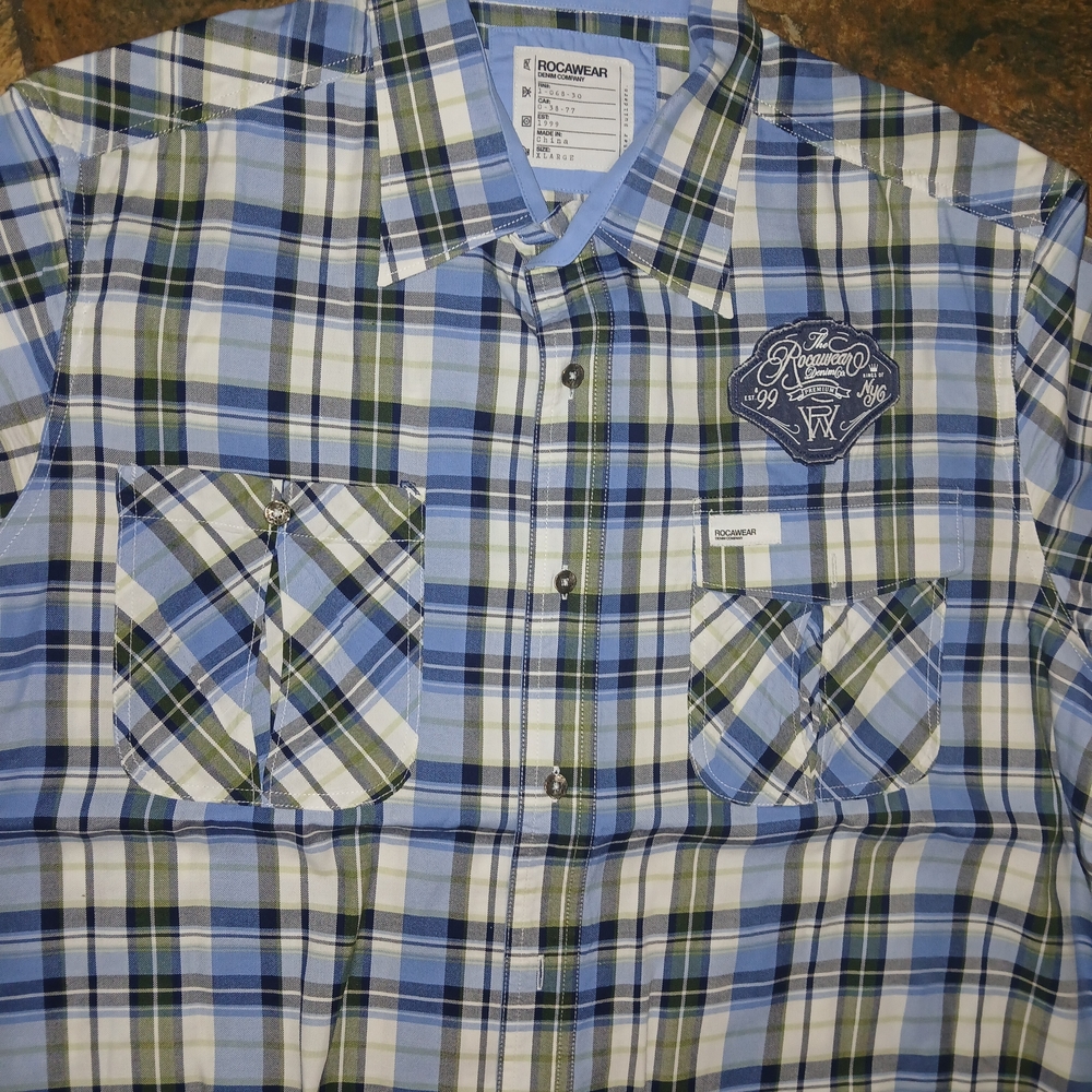 Vintage Rocawear Men's Blue Plaid Shirt